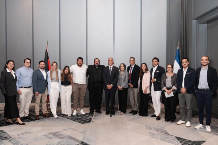 Nasry-Asfura-se-reune-con-compatriotas-en-Alemania-y-resalta-su-contribucion-a-Honduras-2