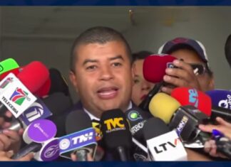 Política Limpia comparece ante el MP por investigación sobre presuntas irregularidades en fondos de campaña de Salvador Nasralla