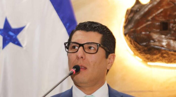 Diputado Francis Cabrera: “Si hubo irregularidades en el manejo de fondos de Nasralla, los responsables deberán responder ante la justicia”