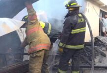 Bomberos sofocan incendio en vivienda; familia logró salir a tiempo y no hubo víctimas