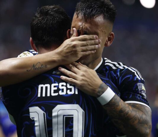 Argentina enfrentará a España en la final del Mundial tras un partido reñido con Inglaterra