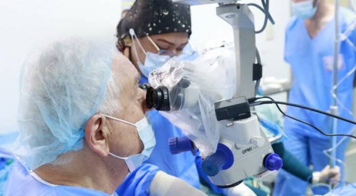 Gobierno de Nasry Asfura elimina la mora quirúrgica de cataratas en el Hospital San Felipe