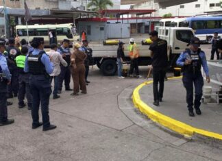 Policía Municipal recupera espacios públicos y despeja vías ocupadas en Comayagüela