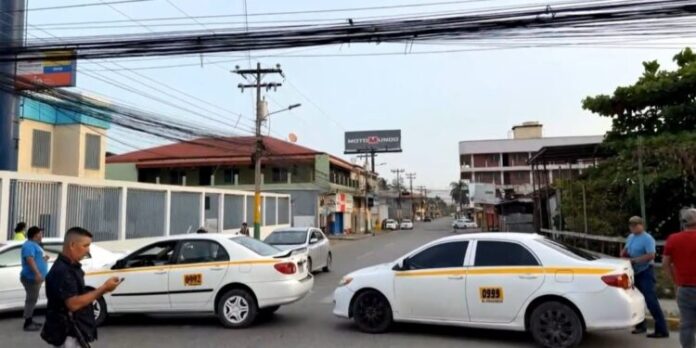 ¡No-dan-marcha-atras-Taxistas-de-El-Progreso-retoman-protestas-y-desafian-al-alcalde-por-trancazo-vial-750x375