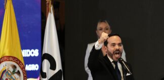 De la Espriella rompe otra tradición y dará primer discurso como presidente ante militares