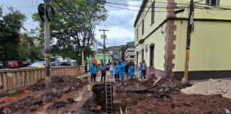AMDC interviene socavón frente al Parque Valle para restablecer paso vehicular
