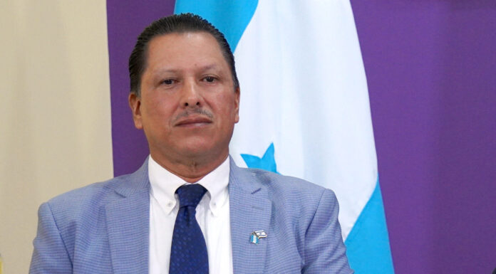 Pastor Gerardo Irías descarta movilizaciones contra el Gobierno: “Todavía no es el tiempo”