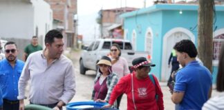 AMDC distribuye agua potable de forma gratuita para atender la emergencia hídrica en la capital