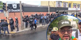 Antimotines desalojan con gases y tanqueta a campesinos que protestaban frente al INA