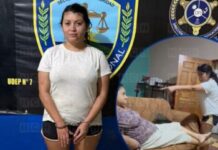 Capturan a mujer acusada de agredir brutalmente a su madre con una faja; video fue clave para identificarla