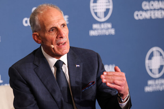 US-POLITICS-ECONOMY-MILKEN
