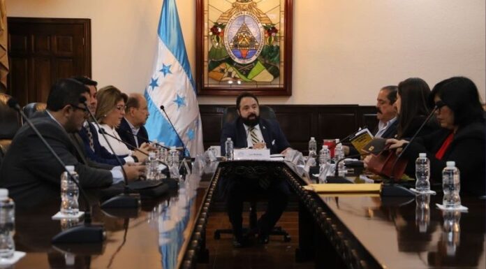 Sala Constitucional admite 12 recursos de amparo de exintegrantes de la Comisión Permanente; dos son de Luis Redondo