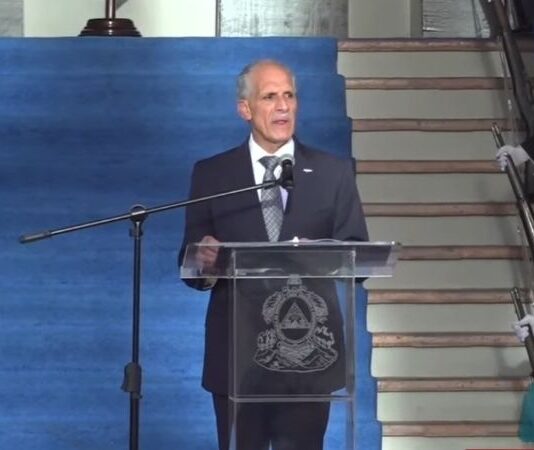 Presidente Asfura llama a honrar a Honduras todos los días: “La patria se construye haciendo las cosas bien”