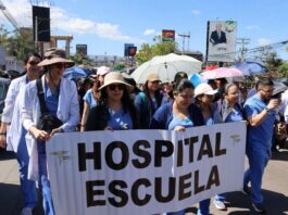Médicos continúan asambleas informativas por segunda semana consecutiva