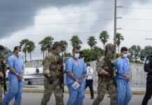 18 acusados por el asesinato de Jovenel Moïse comparecen ante una corte federal en Miami