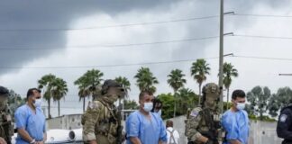18 acusados por el asesinato de Jovenel Moïse comparecen ante una corte federal en Miami