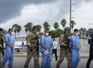 18 acusados por el asesinato de Jovenel Moïse comparecen ante una corte federal en Miami