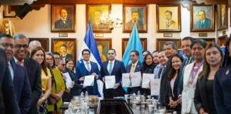 Sociedad civil entrega al Congreso paquete de reformas electorales