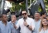 Orocuina recibe maquinaria para atender caminos de sus nueve aldeas por parte del presidente del Congreso Nacional ,Tomás Zambrano