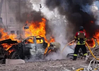 Ataque ruso en Kramatorsk deja al menos 30 civiles muertos