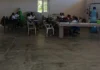 Niños reciben clases en una funeraria mientras esperan reconstrucción de escuela en Colón