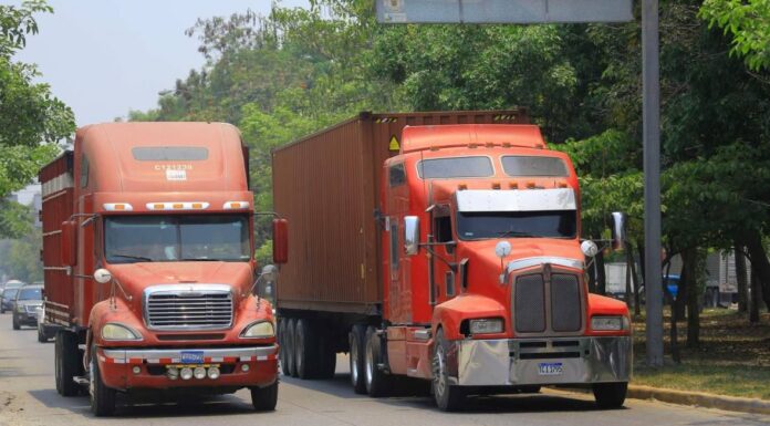 Transportistas de carga anuncian paro nacional para exigir soluciones al alto costo de los combustibles